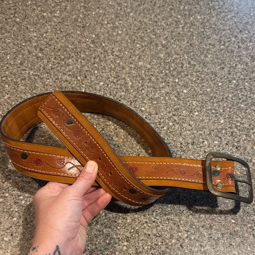 New vintage dover polymer tooled belt